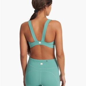 Vuori Stride Sports Bra, Size XL blue green